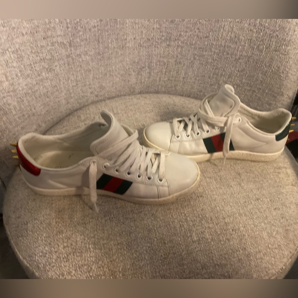 Gucci White Sneakers pearls and spikes with Red and Green Stripes